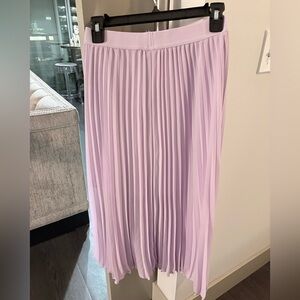 H&M Light Purple Pleated Skirt